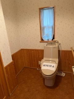 【トイレ】 | 鳥取市吉成中古戸建て | 車イスでも入れる広々とした設計になっています