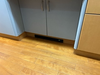 【キッチン】 | 鳥取市吉成中古戸建て | 床暖房が付いているので、足元も暖かいです