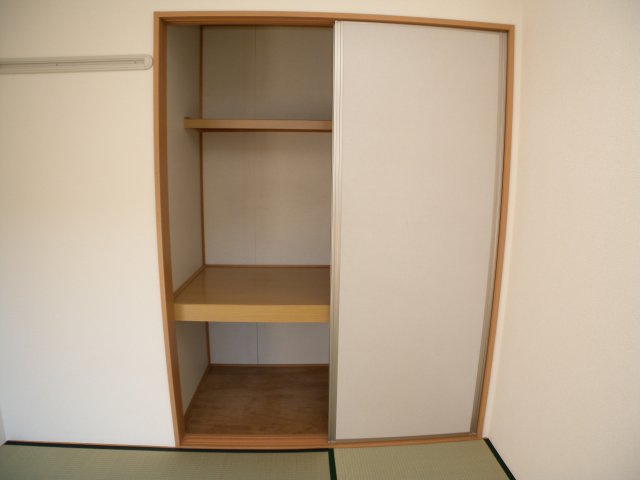 メゾンソレーユA棟の収納|メゾンソレーユ