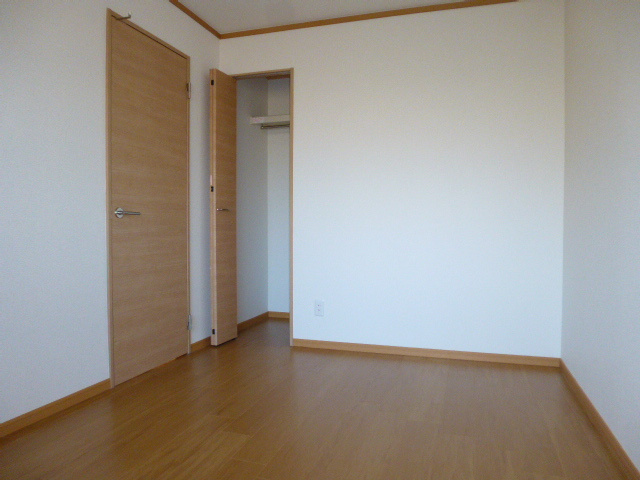 ニューシティくらしきの洋室