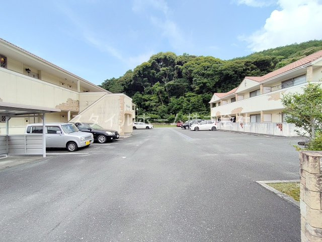 【駐車場】 | グランドガーデンツインステージ
