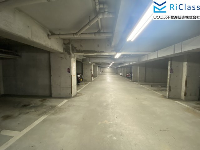 ルモン・クレール北鈴蘭台の駐車場