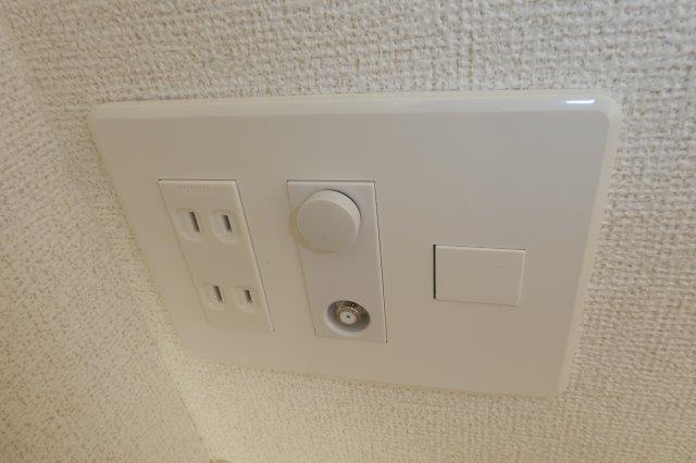 セイバリーKⅢの設備|TVジャック・電話モジュラー
