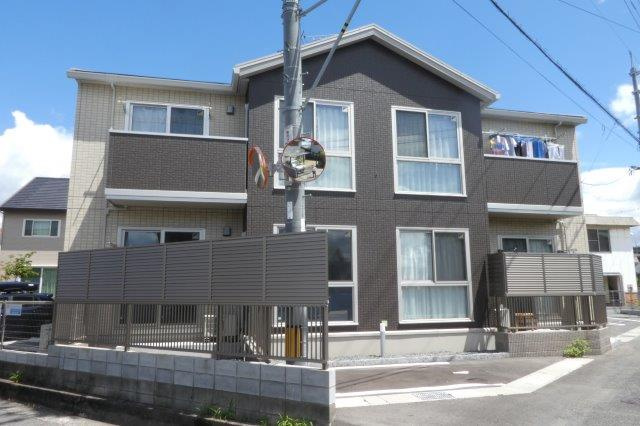 倉敷市沖のアパートの外観