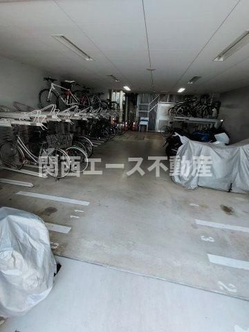  | グランシス高井田
