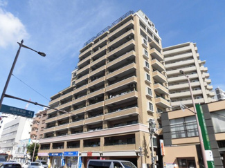 【外観】 | 七隈線別府駅まで徒歩1分の超好立地！学校・スーパー・病院や各種金融機関など、生活に必要な施設が徒歩圏内に充実しているので、長く快適な生活を送ることができます♪