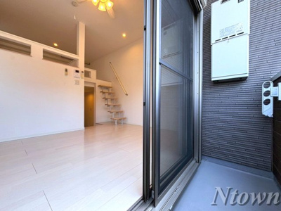 【バルコニー】 | ミリオン中村本町 | お洗濯にも便利なバルコニー付き