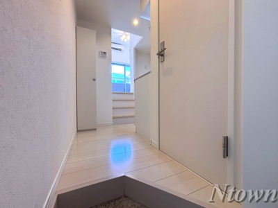 【玄関】 | ミリオン中村本町 | ゆったりとした玄関です