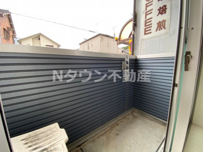 【バルコニー】 | FELICEⅥ | 外からの目が気にならないバルコニーで洗濯物が干せます