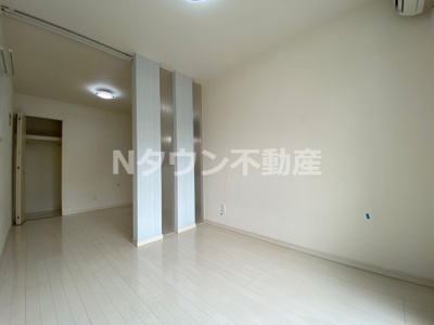 【居間・リビング】 | FELICEⅥ | きれいな内装です