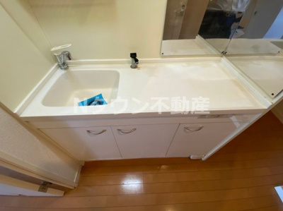 【キッチン】 | ネスト栄生 | キッチンでお料理をお楽しみください