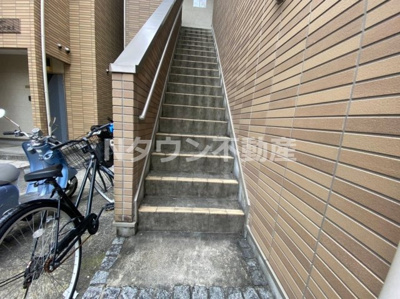 【エントランス】 | ネスト栄生 | エントランスです。