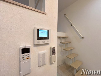 【セキュリティ】 | フォルトゥーナ中村 | モニター付きインターホンです。