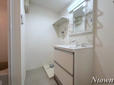 【洗面所】 | フォルトゥーナ中村 | スペースが確保できる洗面所です