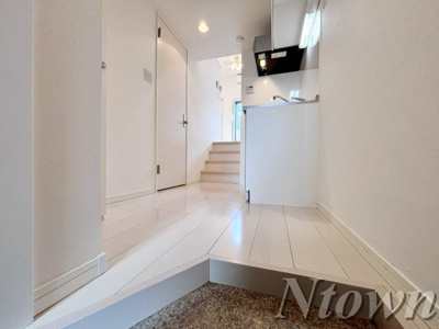 【玄関】 | ウエストゼロ | 収納もある玄関です