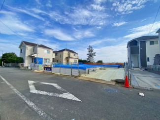 【前面道路含む現地写真】