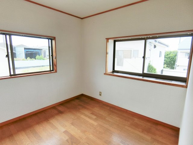 山武市松尾町八田貸家の洋室