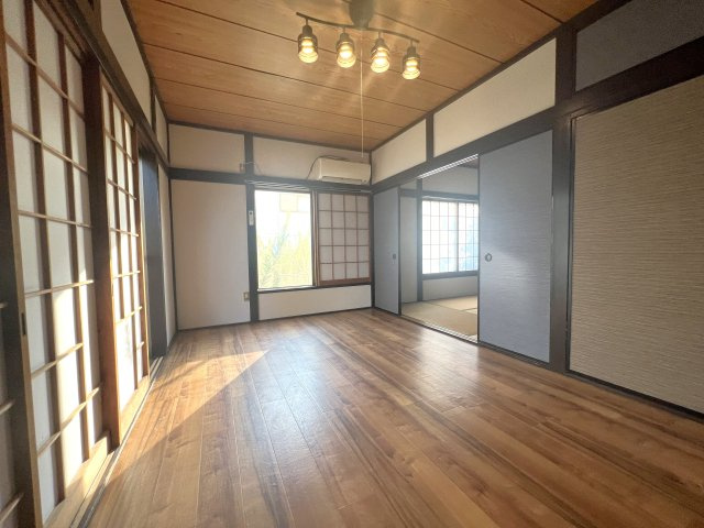 山武市松尾町八田貸家の洋室