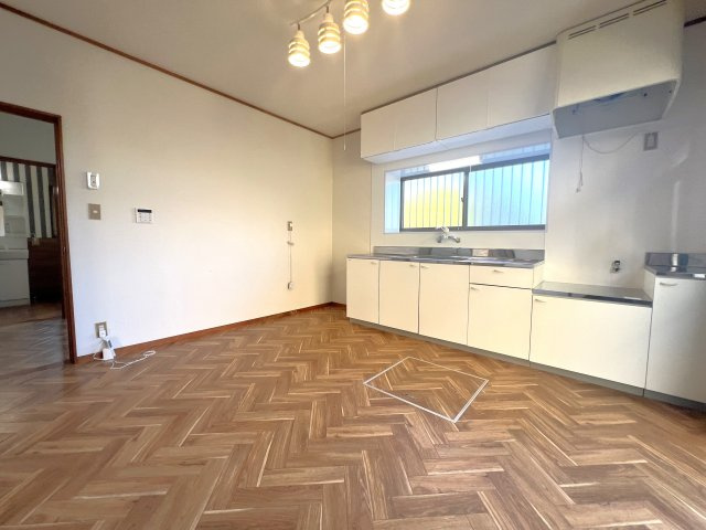 山武市松尾町八田貸家の居間・リビング