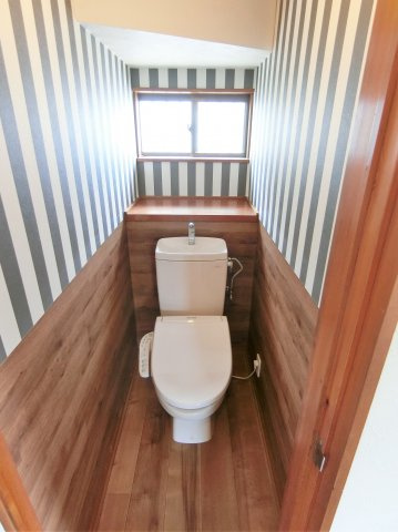 山武市松尾町八田貸家のトイレ