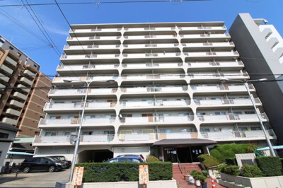【外観】 | 南堀江第二スカイハイツ | ◆駅徒歩３分！イオンモール徒歩５分と、住みやすい住環境♪
◆便利な浴室乾燥機
◆安心の設備保証付き♪