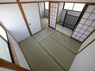 【寝室】 | 下谷上猪ころび戸建　B | 使い勝手のいい寝室です