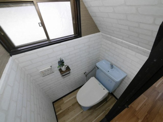 【トイレ】 | 下谷上猪ころび戸建　B | シンプルで使いやすいトイレです