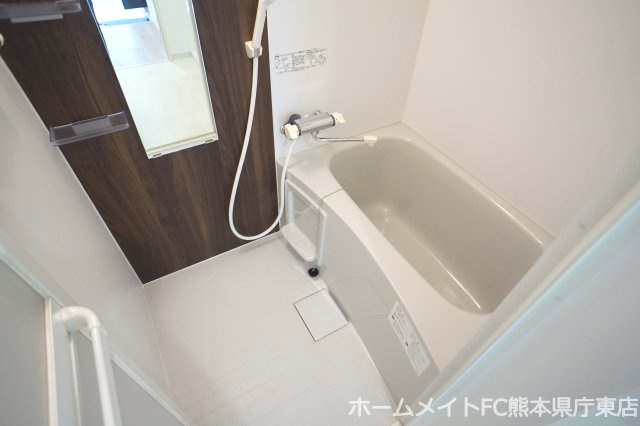 熊本市中央区国府４丁目のアパートの浴室