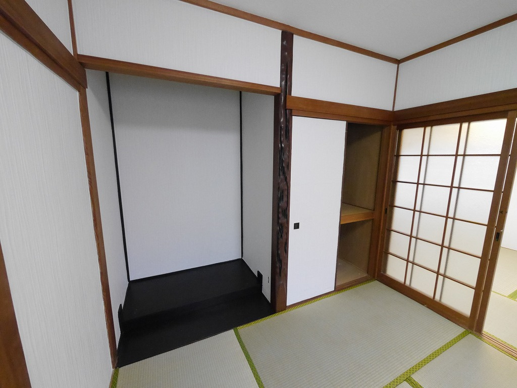 下谷上猪ころび戸建の収納