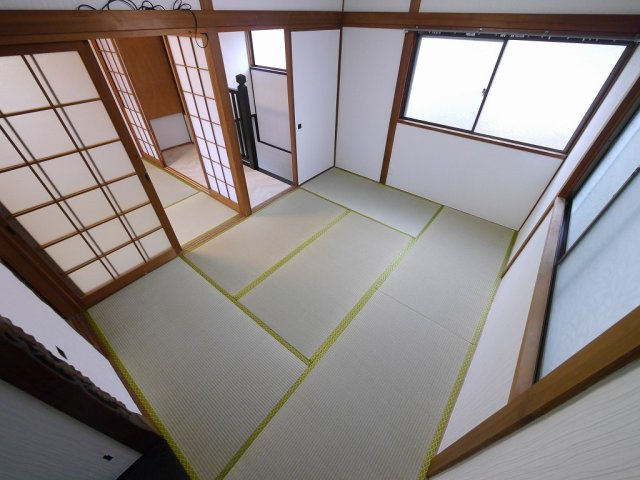 下谷上猪ころび戸建の寝室
