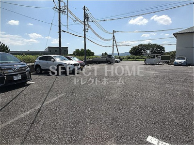 【駐車場】 | オーキットコートＢ棟 | 駐車場があるので、車を買う予定の方も安心です