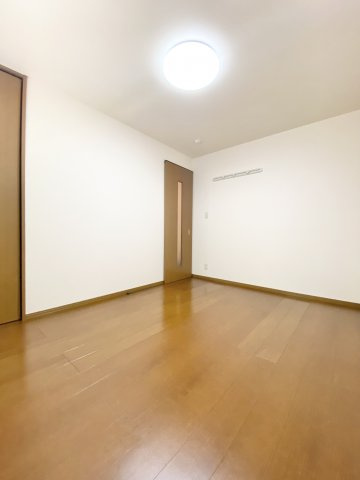 【洋室】 | THE RITZ