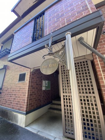 【エントランス】 | THE RITZ