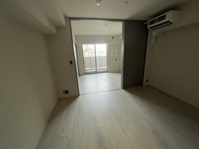 ART RESIDENCE IN OoTAKA-no-MORI　の内装