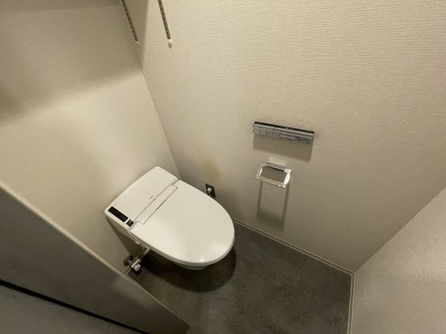 ART RESIDENCE IN OoTAKA-no-MORI　のトイレ