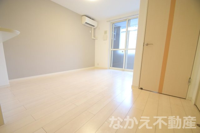 【居間・リビング】 | ゆったり過ごせる居間です