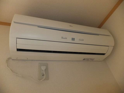 【設備】 | ブリリアンコート | エアコン付き！