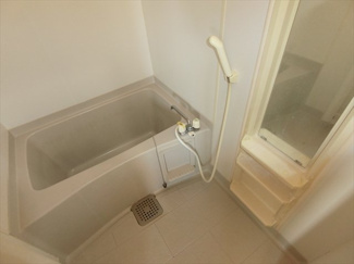 【浴室】 | プチィフルール | ※4-D号室の写真を参照しております。