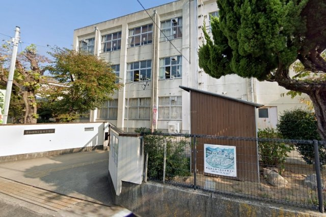 岸和田市春木泉町　土地の周辺|春木小学校　徒歩10分（約750ｍ）