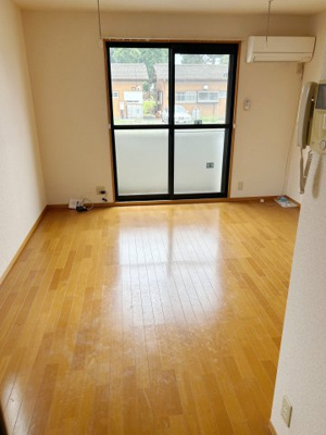 【居間・リビング】 | コーポラベンダー | ※別部屋の画像です。