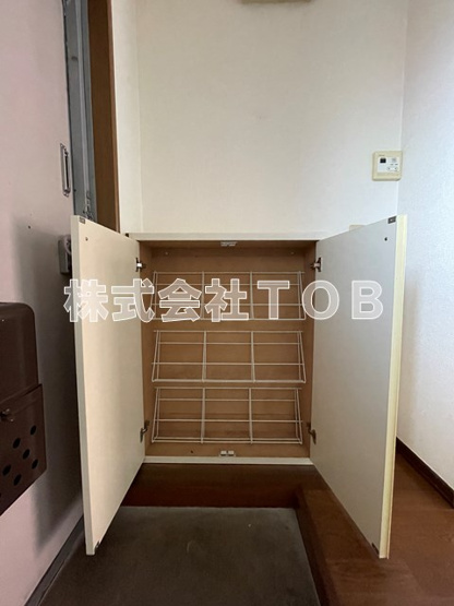 【その他】 | サンハイツ-南烏山4丁目- | シューズBOX　※クリーニング中※