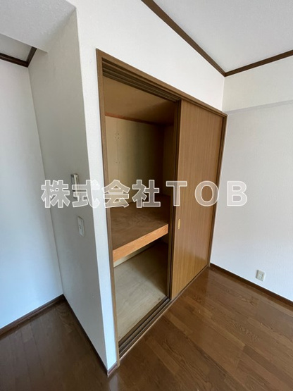 【収納】 | サンハイツ-南烏山4丁目- | 洋室６帖　収納　※クリーニング中※