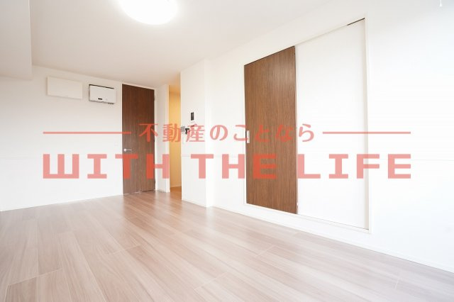 D-room　PLUM(プラム)【キャッシュバック対象物件】の居間・リビング|居間です