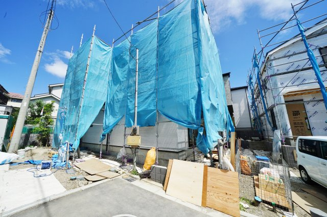 【横浜市旭区市沢町338-1新築戸建て１号棟】★仲介手数料無料★（市沢小学校・左近山中学校）の外観|相鉄線「上星川」駅までバスで約4分。