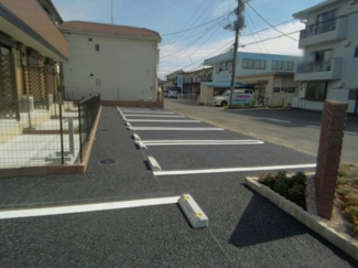 【駐車場】