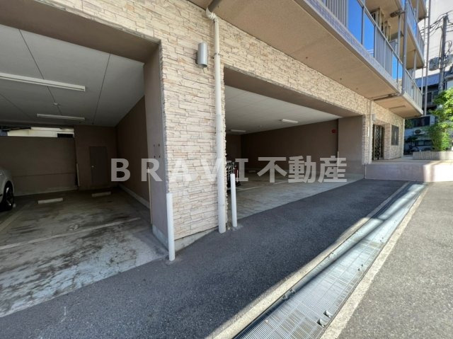 willDo谷町（ウィルドゥタニマチ）　BRAVI不動産の駐車場|【willDo谷町(ウィルドゥタニマチ)】駐車場があります