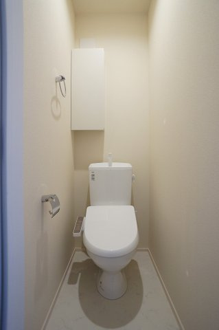 【トイレ】 | ウルメゾン | 暖房洗浄便座付きトイレです