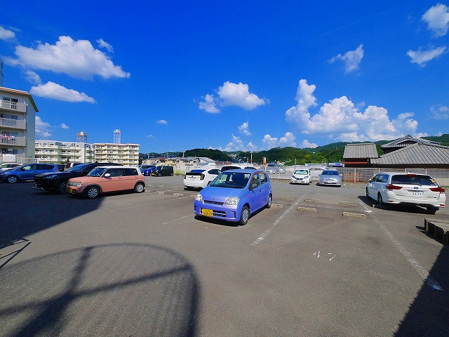 第3サンコウハイツの駐車場