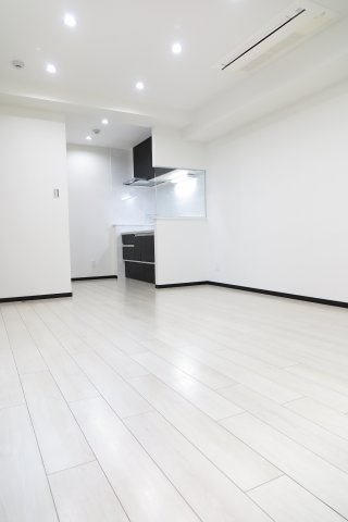 桜川市松ビルの居間・リビング