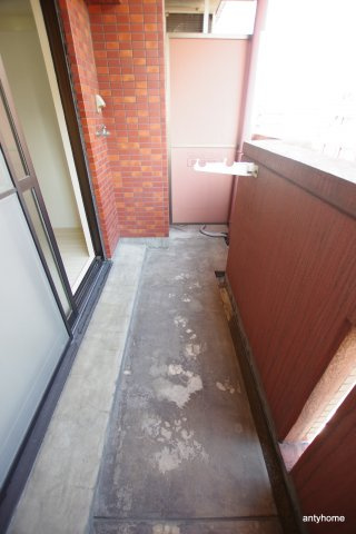 東洋プラザ高倉　仲介手数料無料のバルコニー